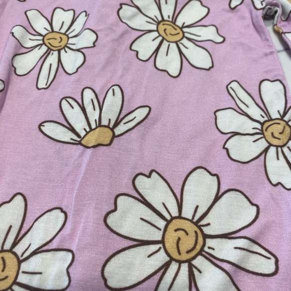 Posh Peanut Alice Daisy Zippered Convertible Footie 3-6 mos - Picture 9 of 9